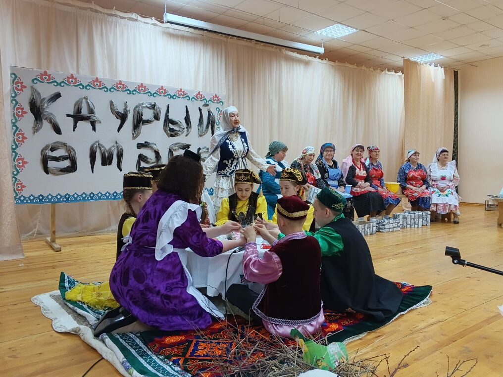 Хранительницы духовных ценностей и самобытности народа