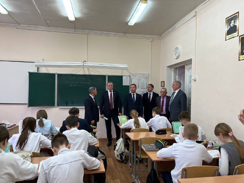 Олег Димов посетил социальные учреждения Бугуруслана