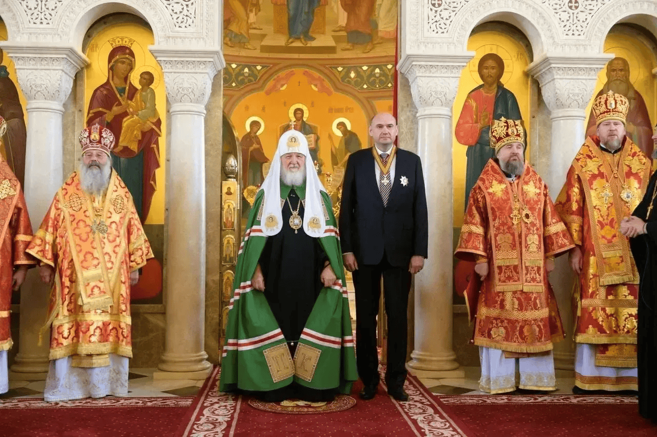Патриарх Кирилл наградил орденом губернатора Оренбургской области Евгения Солнцева