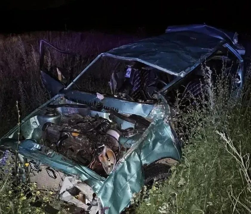 Под Кувандыком легковушка слетела в кювет, погиб 16-летний подросток