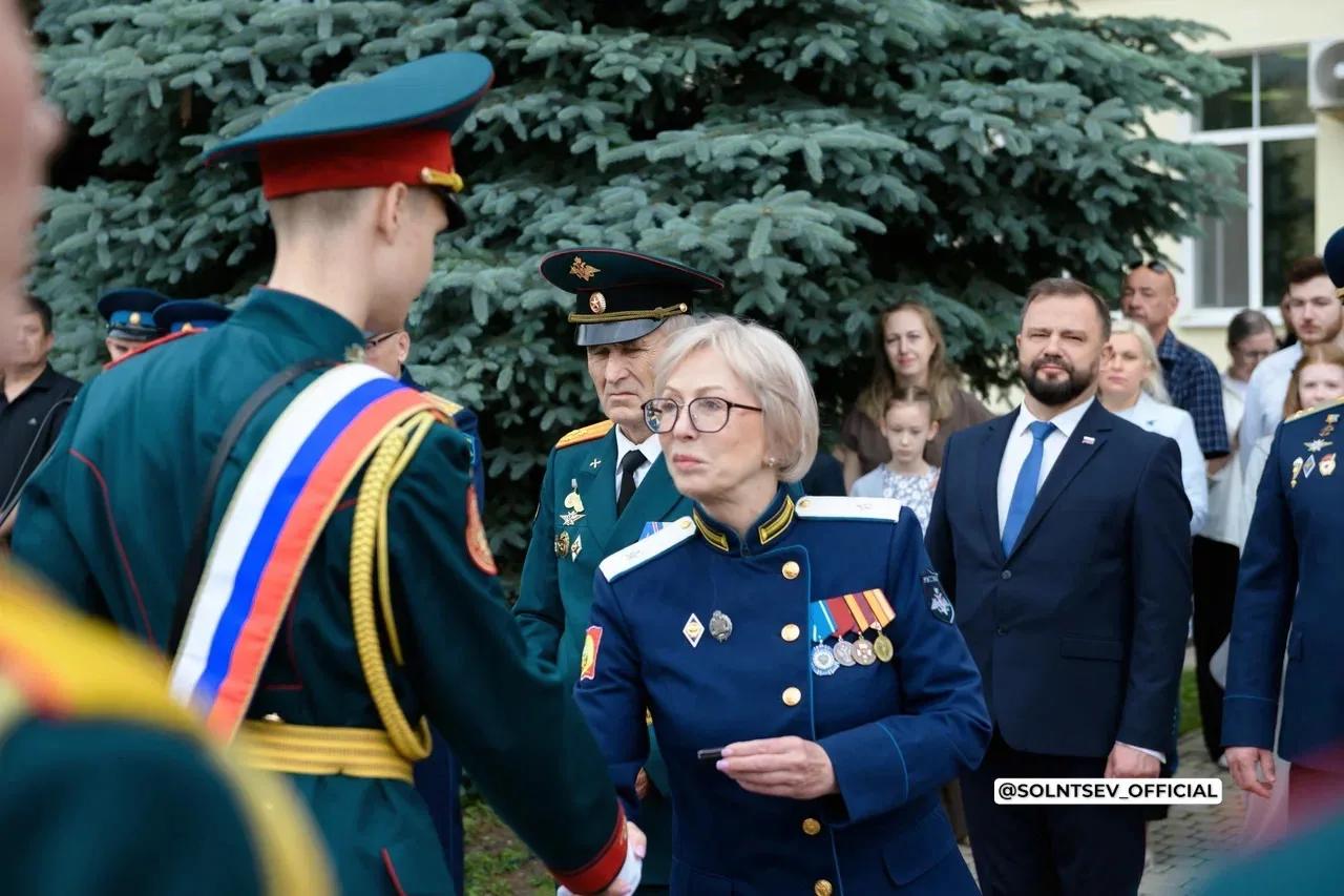 Праздничный день Солнцева начался в стенах Оренбургского президентского кадетского училища