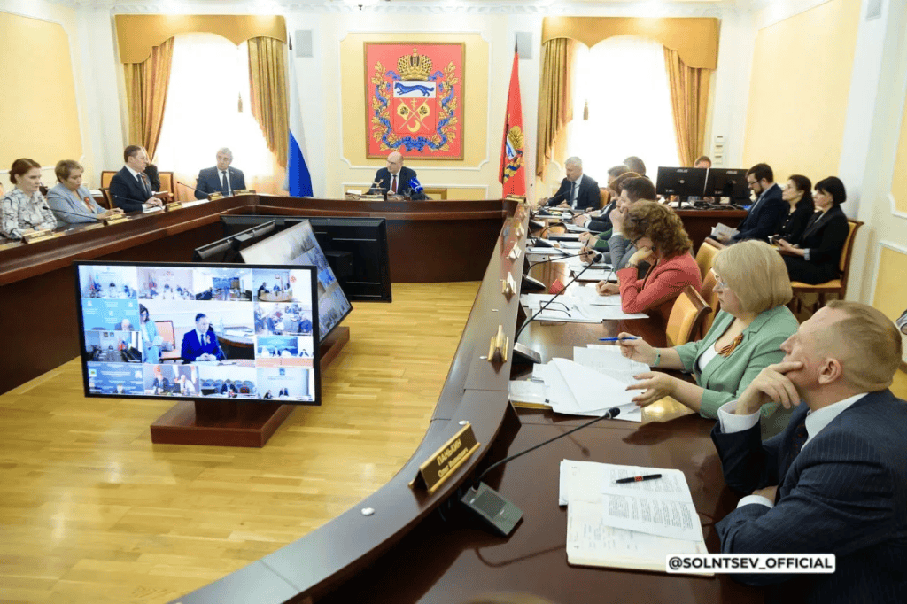Солнцев: В Оренбуржье аграрии практически закончили боронование