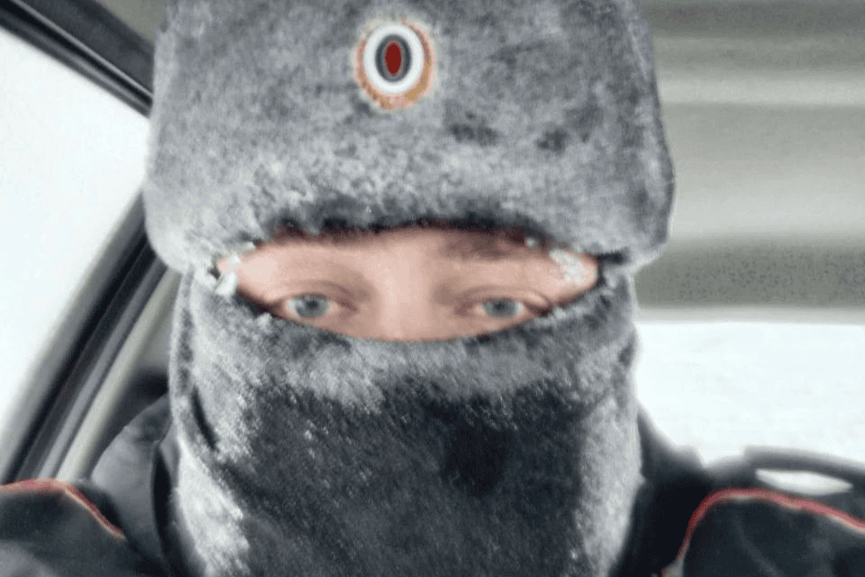 Три часа регулировал движение: полицейский из Сакмарского района помог избежать новых аварий на трассе