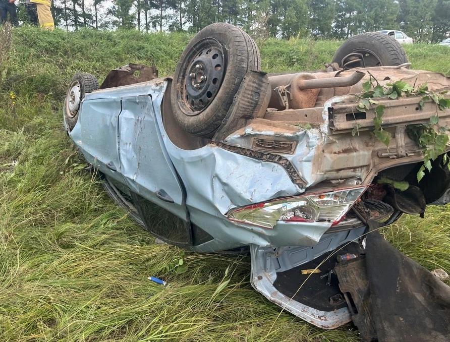 В Оренбуржье &laquo;Hyundai Solaris&raquo; слетел в кювет: водитель и пассажир погибли