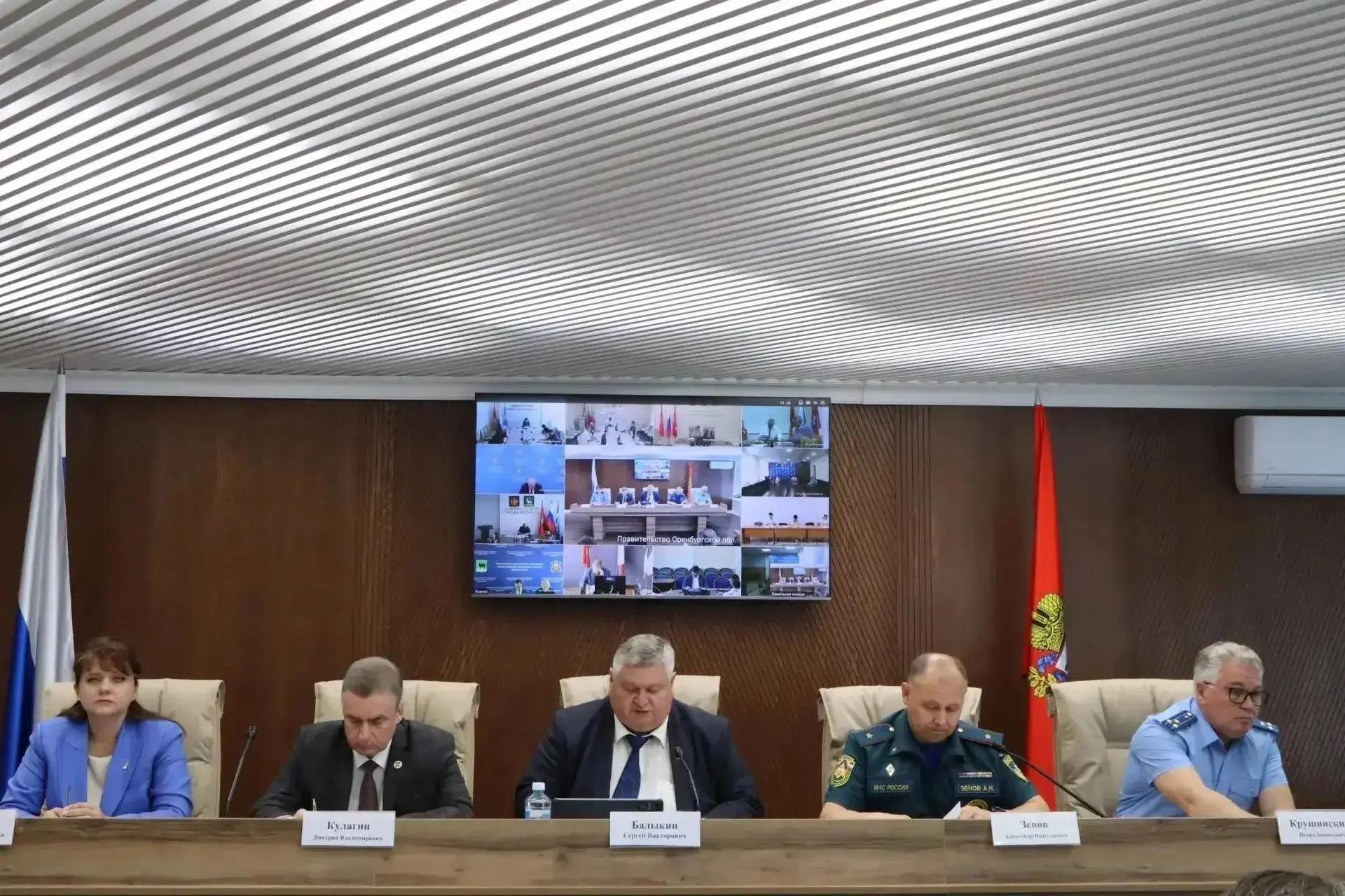В Оренбуржье обсудили готовность систем пожарной безопасности учреждений образования