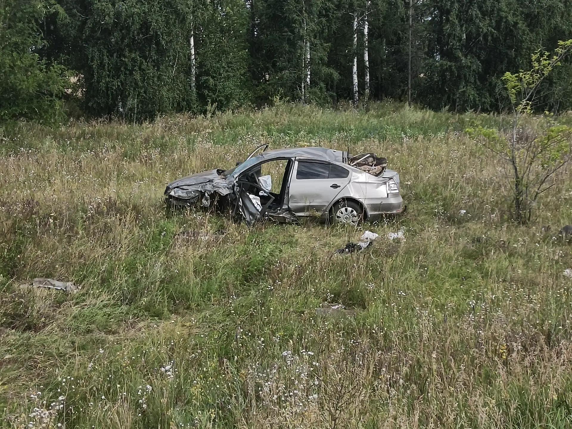 В Оренбуржье в ДТП на автодороге Переволоцк-Кичкасс один человек погиб и двое пострадали