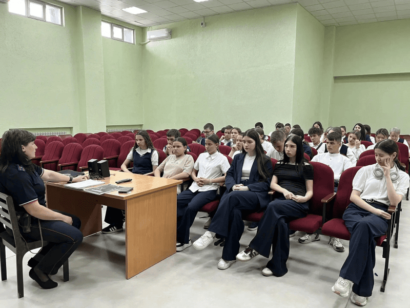В Тоцком районе школьникам рассказали о безопасности и угрозах деструктивных движений