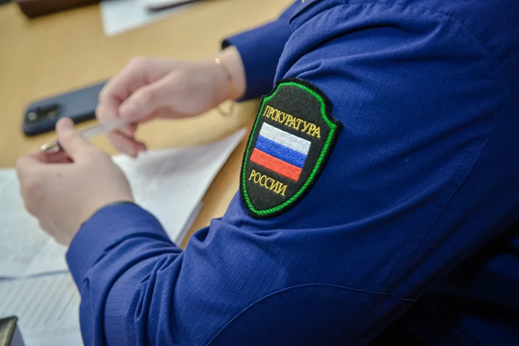 В Тоцком районе управляющую организацию призвали к ответу за сырые и захламленные подвалы